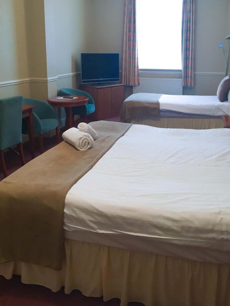 Oriel Hotel St Asaph Zewnętrze zdjęcie