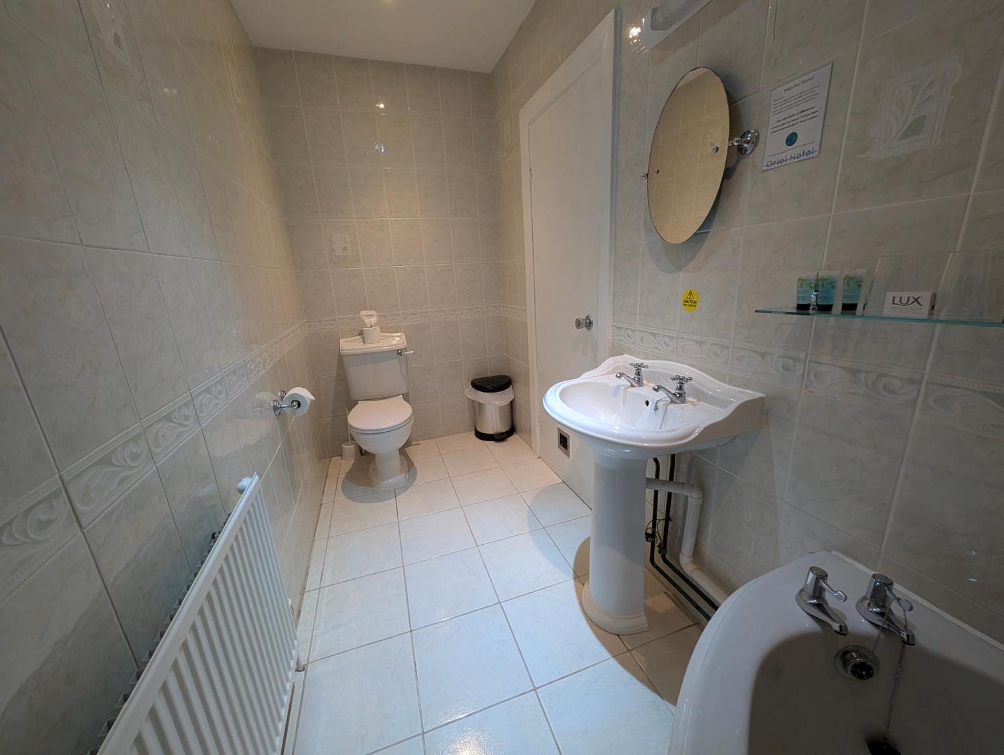 Oriel Hotel St Asaph Zewnętrze zdjęcie